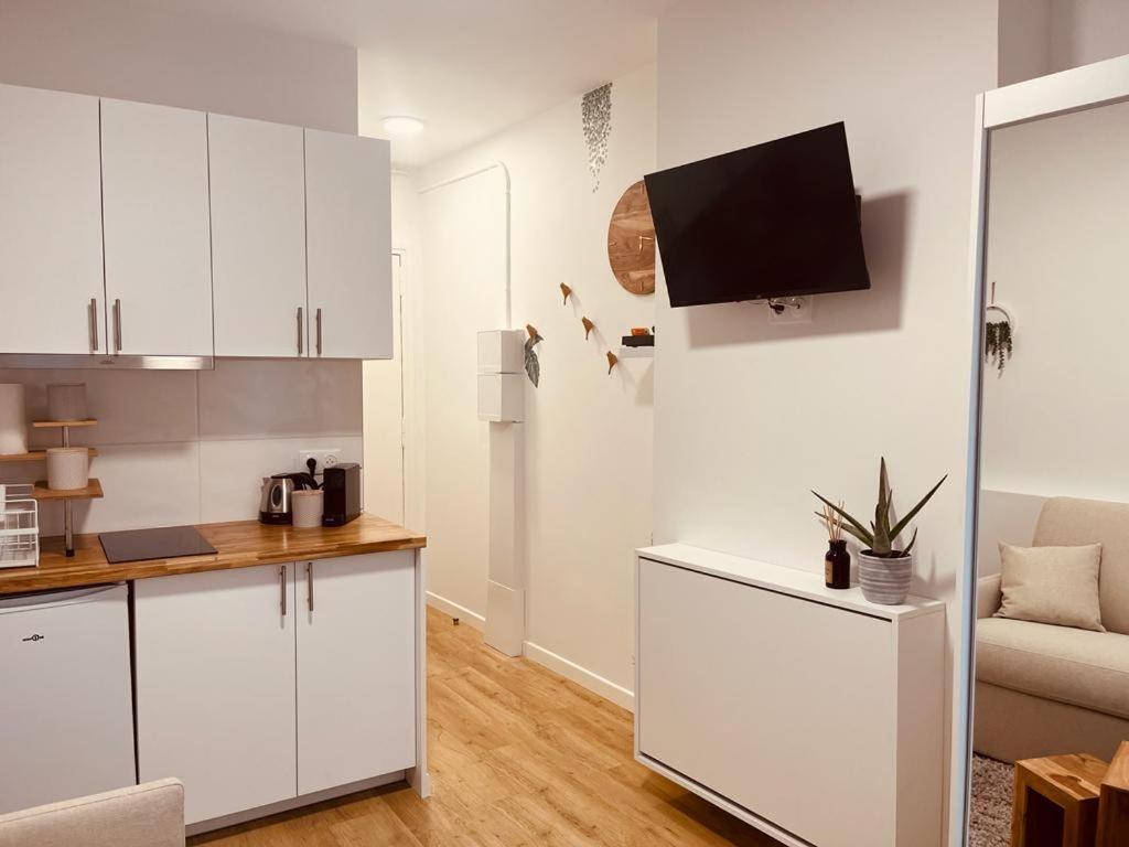 Mignon Petit Studio 16M2 Les Lilas Exterior foto